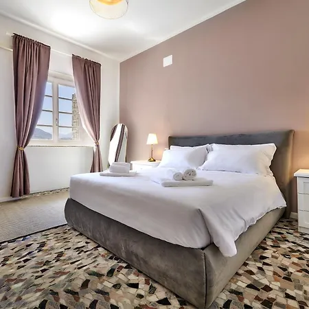 Scoglio With Private Hot Tub And Air Conditioning