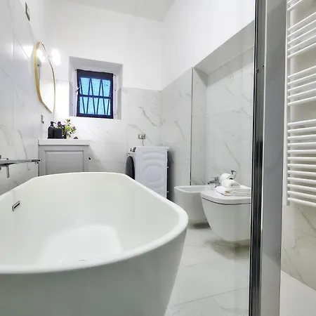 Scoglio With Private Hot Tub And Air Conditioning Villa *