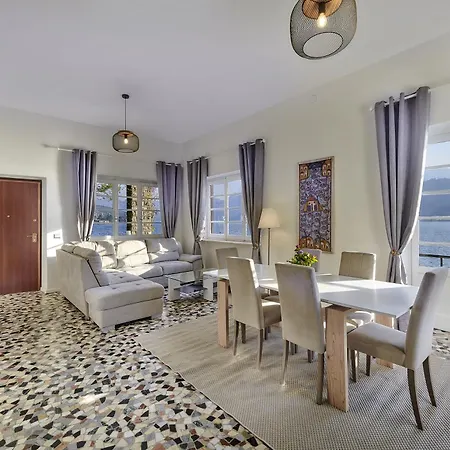 Villa Scoglio With Private Hot Tub And Air Conditioning *