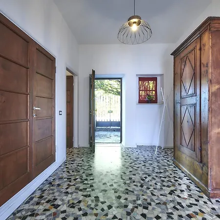 Villa Scoglio With Private Hot Tub And Air Conditioning Lierna