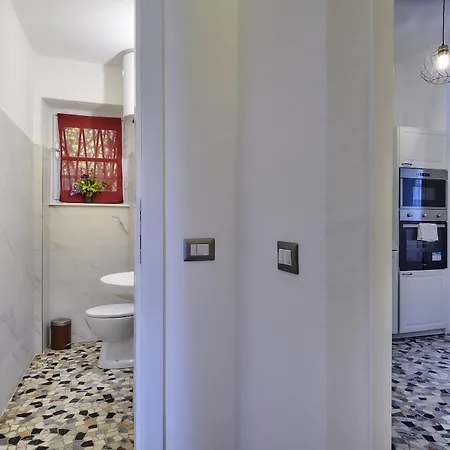 Villa Scoglio With Private Hot Tub And Air Conditioning Lierna