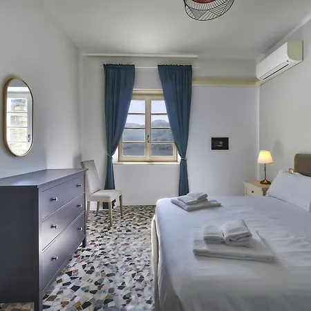 Scoglio With Private Hot Tub And Air Conditioning *