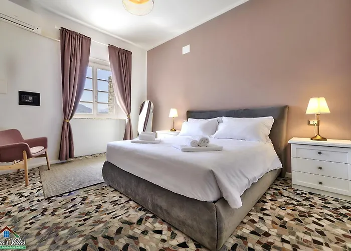 Scoglio With Private Hot Tub And Air Conditioning