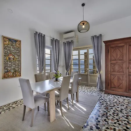 Scoglio With Private Hot Tub And Air Conditioning *