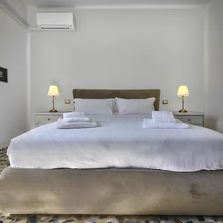 Вилла Scoglio With Private Hot Tub And Air Conditioning Льерна